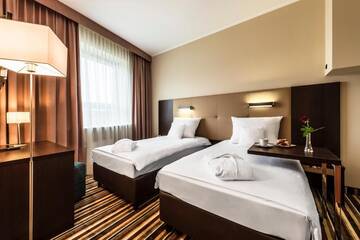 Фото номера Апартаменты Отель Hotel Victor Pruszków DeSilva г. Прушков 2